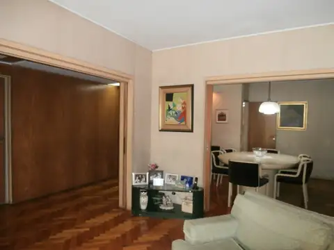 Departamento en Venta de 5 ambientes