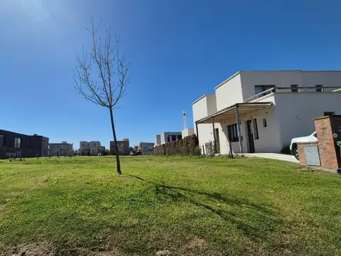 Terreno en Araucarias, Puerto del Lago