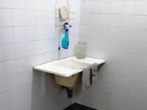 Depto Tipo Casa en Venta en Chacarita, USD 300.000