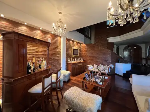 Casa en Venta en Bernal, USD 400.000