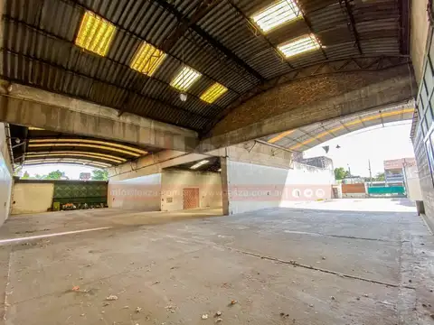 Galpon en Venta en Banfield, USD 590.000