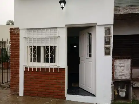 General Arias 1900, Piso PB