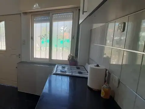 Depto Tipo Casa en Alquiler en Rafael Calzada, $ 400.000