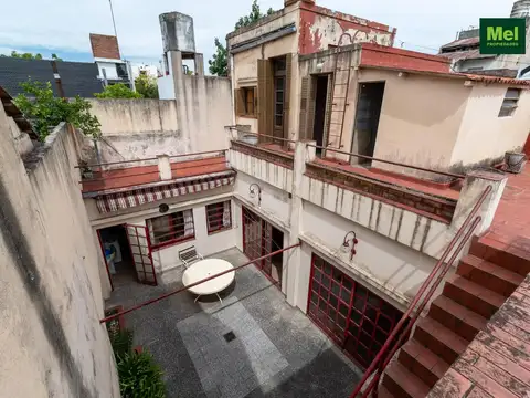 Casa a refaccionar sobre lote de 10x19.50