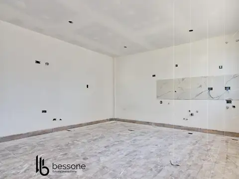 Depto Tipo Casa en Venta en Pompeya, USD 39.000
