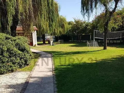 Casa 2 ambientes con 1 baño