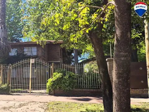 VENTA EDIFICIO USOS MULTIPLES MANUEL ALBERTI