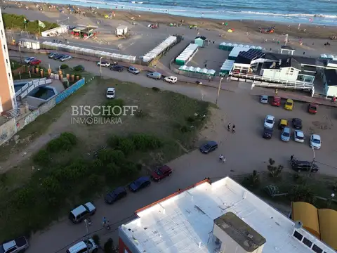 EXCELENTE TERRENO MULTIFAMILIAR - HOTELERO. FRENTE AL MAR