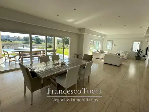Casa en Venta en Terravista Fondo Laguna