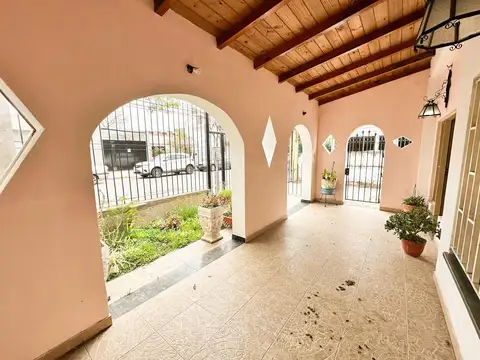 Galpon en Venta en Villa Gobernador Galvez, USD 135.000