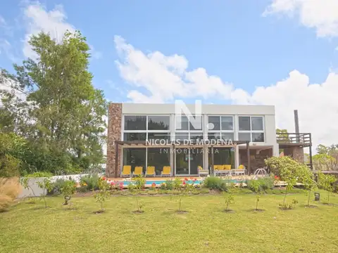 Casa en Alquiler Temporal en La Barra, USD 8.000