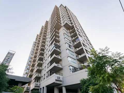 Matias Sturiza 400, Piso 8