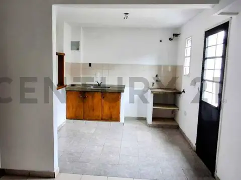 Departamento en Venta en Los Hornos, USD 34.000