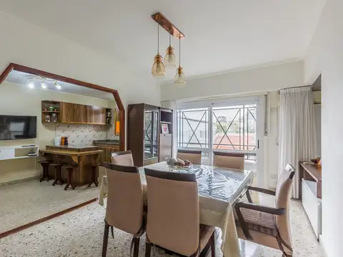 DEPARTAMENTO 3 AMB + dependencia – VENTA – SAN JUSTO (Zapiola 3875)