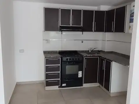 Departamento en Alquiler en Merlo Sur, $ 650.000
