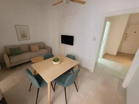 Tucuman 1600, Piso 1