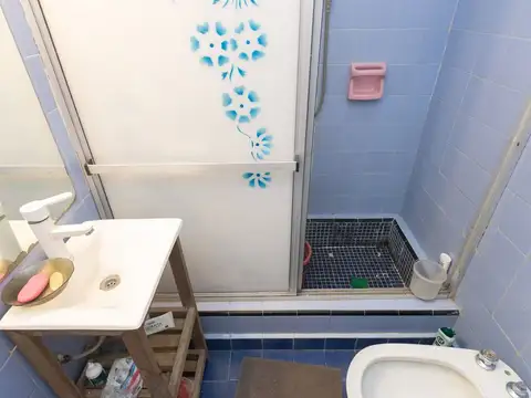 CASA CON LOTE PROPIO EN VERSALLES