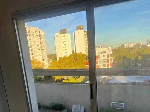 Oficina en Alquiler con 1 cochera