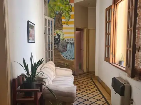 Depto Tipo Casa en Alquiler 90 años