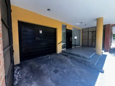 COCHERA CUBIERTA PORTON AUTOMATICO SAENZ PEÑA