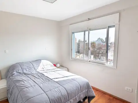 VENTA FLORESTA DEPTO 4 AMBIENTES FLORESTA BALCON