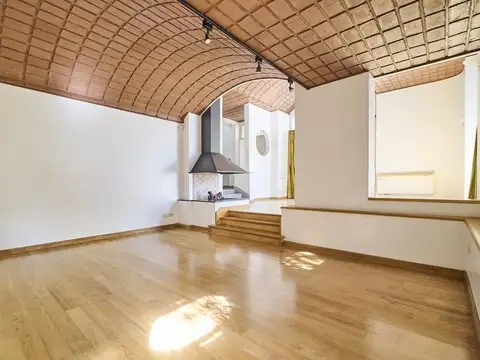 Casa 6 ambientes con 2 baños