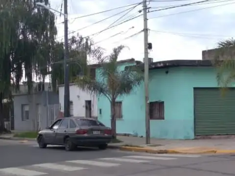 3 dptos tipos y Galpon en Venta - San Fernando