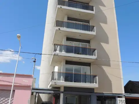 Departamento en venta - 2 Dormitorios 2 Baños - 75Mts2 - San Pedro