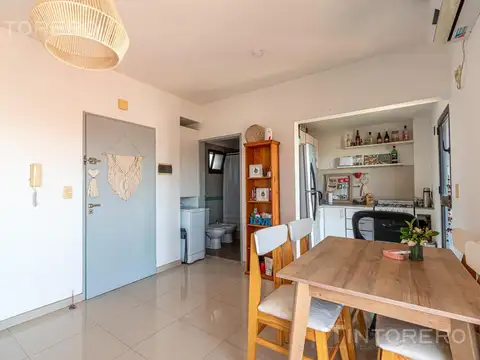 Monoambiente c/ balcón en Monte Castro