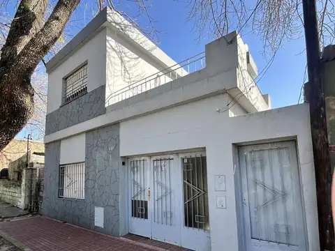 Casa en La Ceramica Y Cuyo