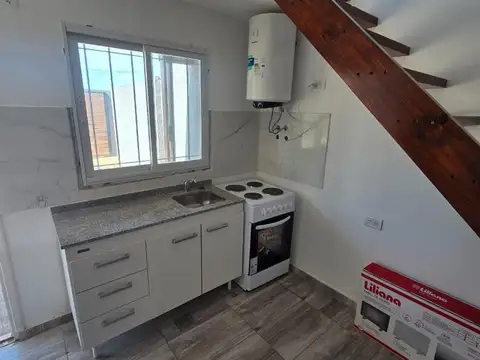 Depto Tipo Casa 2 ambientes con 1 baño