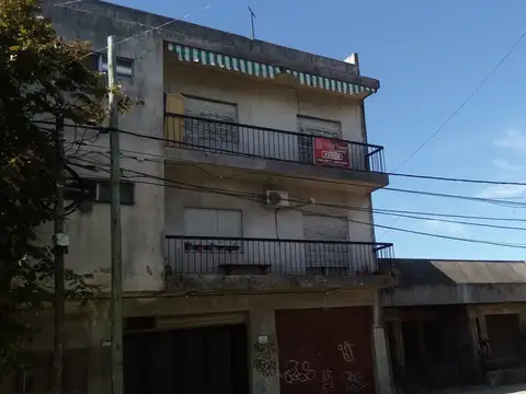 Departamento 4 ambientes con 3 baños