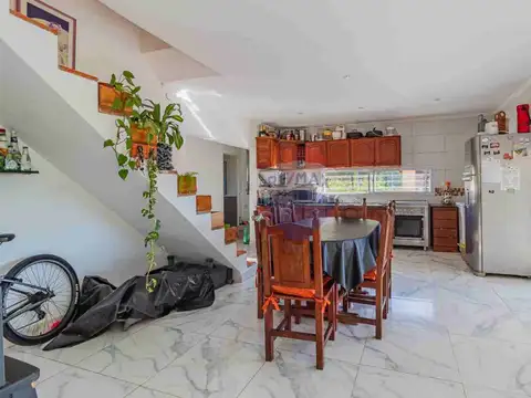 Casa 4 ambientes con 4 baños