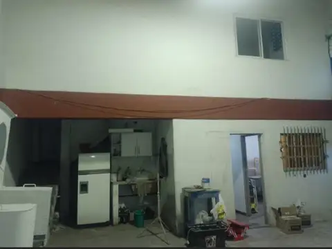 Galpon en Venta en Jose Leon Suarez, USD 165.000