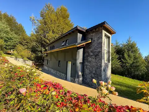 Ojo de Dios 100, Piso 0