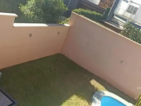 Catriel e/ Pasco y Agustín de Elia