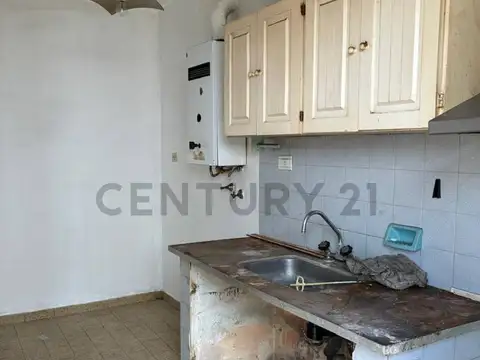 Depto Tipo Casa en Venta en Los Hornos, USD 45.000
