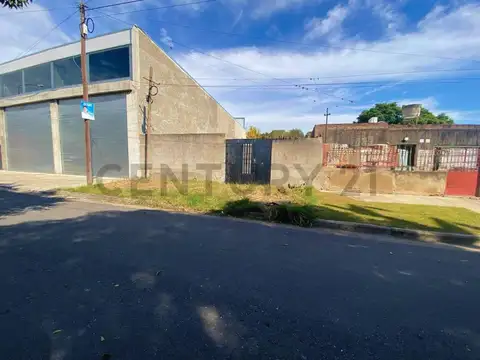 cervantes 700, Piso 0