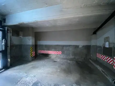 VENTA COCHERA CUBIERTA RECOLETA