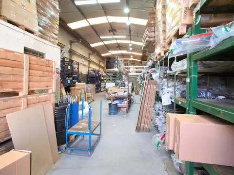 Galpon en Venta en Villa Lynch, USD 280.000