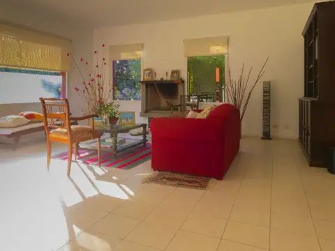 Quinta en Venta en San Joaquin, USD 268.000