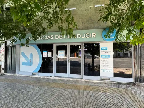 Av. Pres. Juan Domingo Peron 400