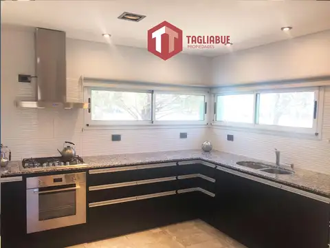 Casa en Venta 1 año