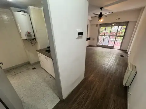 Departamento en alquiler en Caballito Norte 4amb con baño y toilette y balcon corrido