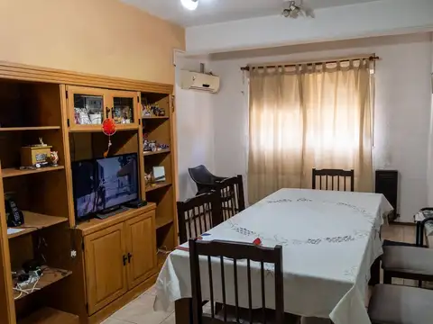 Venta Depto.Escalera.3 dorm. Piso 1. APTO CREDITO.