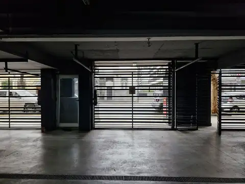 VENTA COCHERA CUBIERTA EN PALERMO