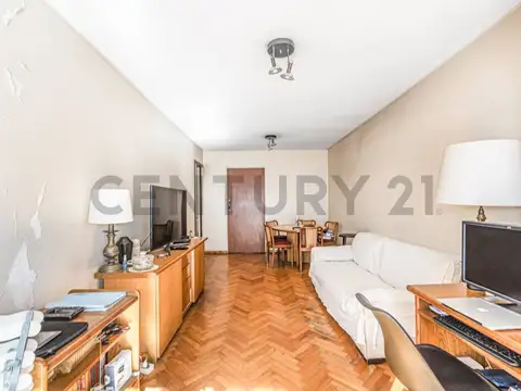 Av. Santa Fe 3300, Piso 1