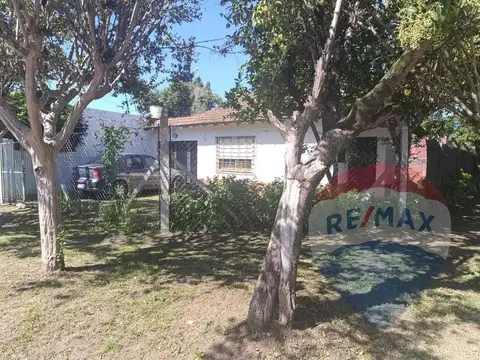 INVERSORES! 2 CASAS s/ LOTE 285 M2 MATHEU-ESCOBAR