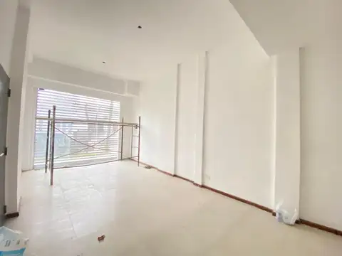 LOCAL EN VENTA ZARATE