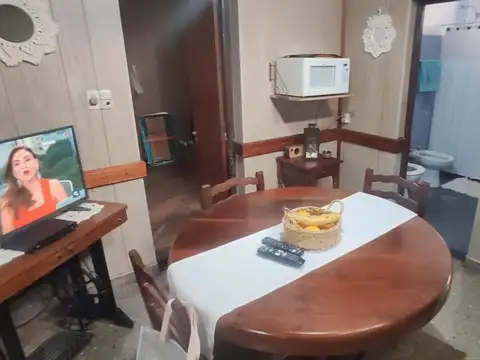 VENTA SARANDI CASA 3 HABITACIONES COCHERA Y JARDIN